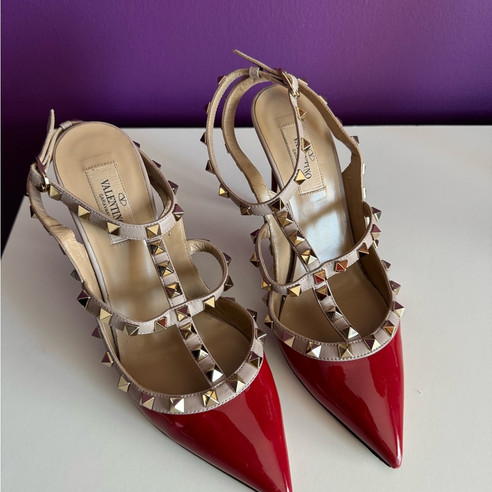Valentino Red Studded pumps - Picture 1 of 5